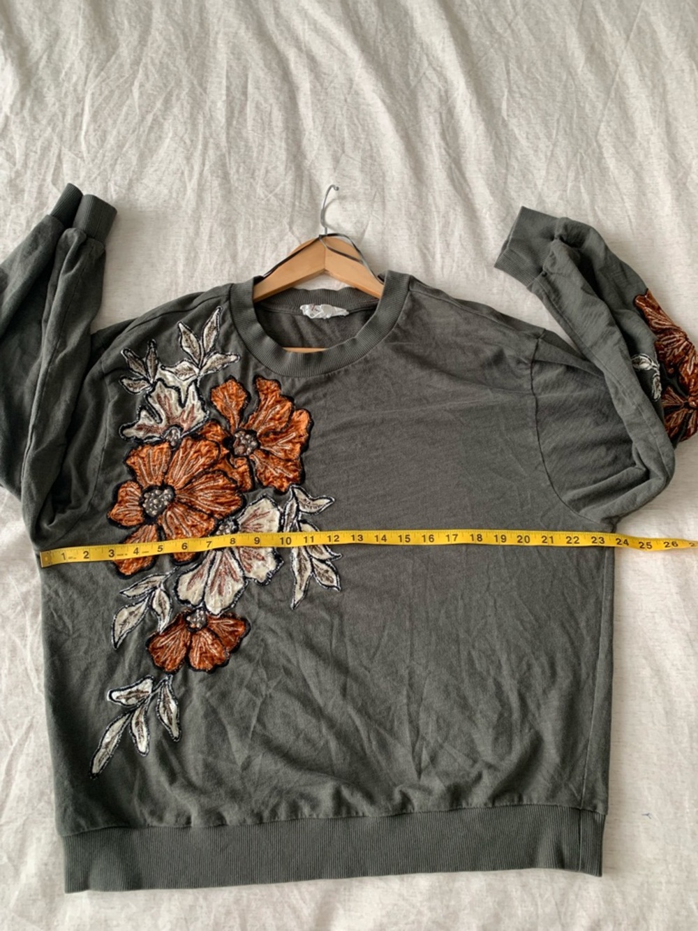 Anthropologie floral appliqué Moss cotton Embroidered Sweatshirt size XL - Picture 6 of 12